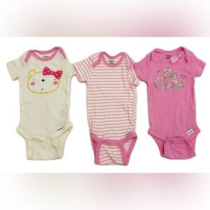 3 Pack Baby Girls Pink kitty So Cute Short Sleeve Onesies® Bodysuits Size 0-3M